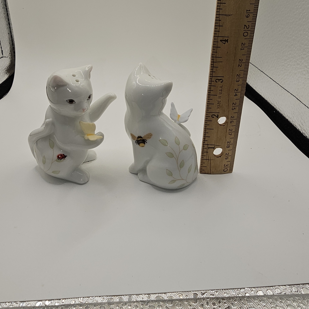 Lenox Cat Salt and Pepper Shaker Set with Floral Butterflies and Bees - Picture 6 of 6
